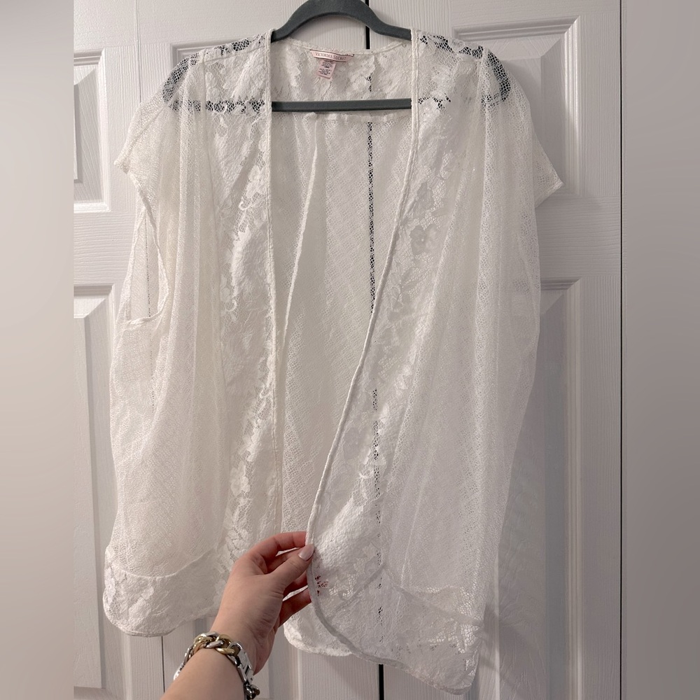 NWOT Victoria’s Secret White Lace Cover-Up